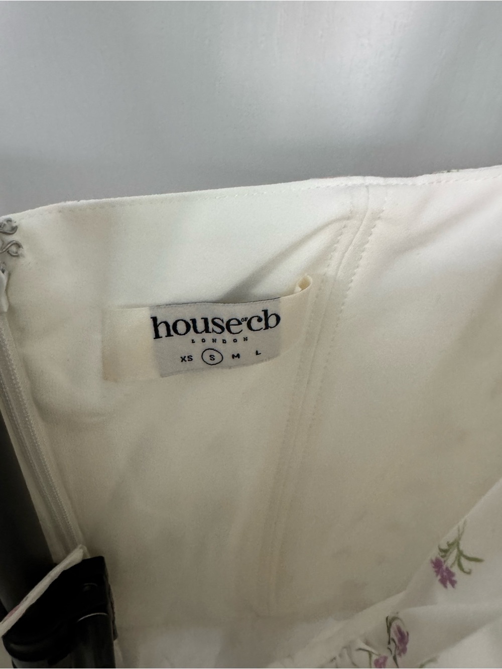 House of CB Cream Midi Dress with Pink Floral Motif NWOT - Picture 4 of 5